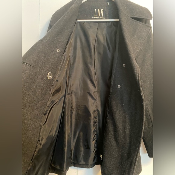 LNR brand, Womens wool coat, 35” from neck to bottom hem. Grey - Picture 3 of 6